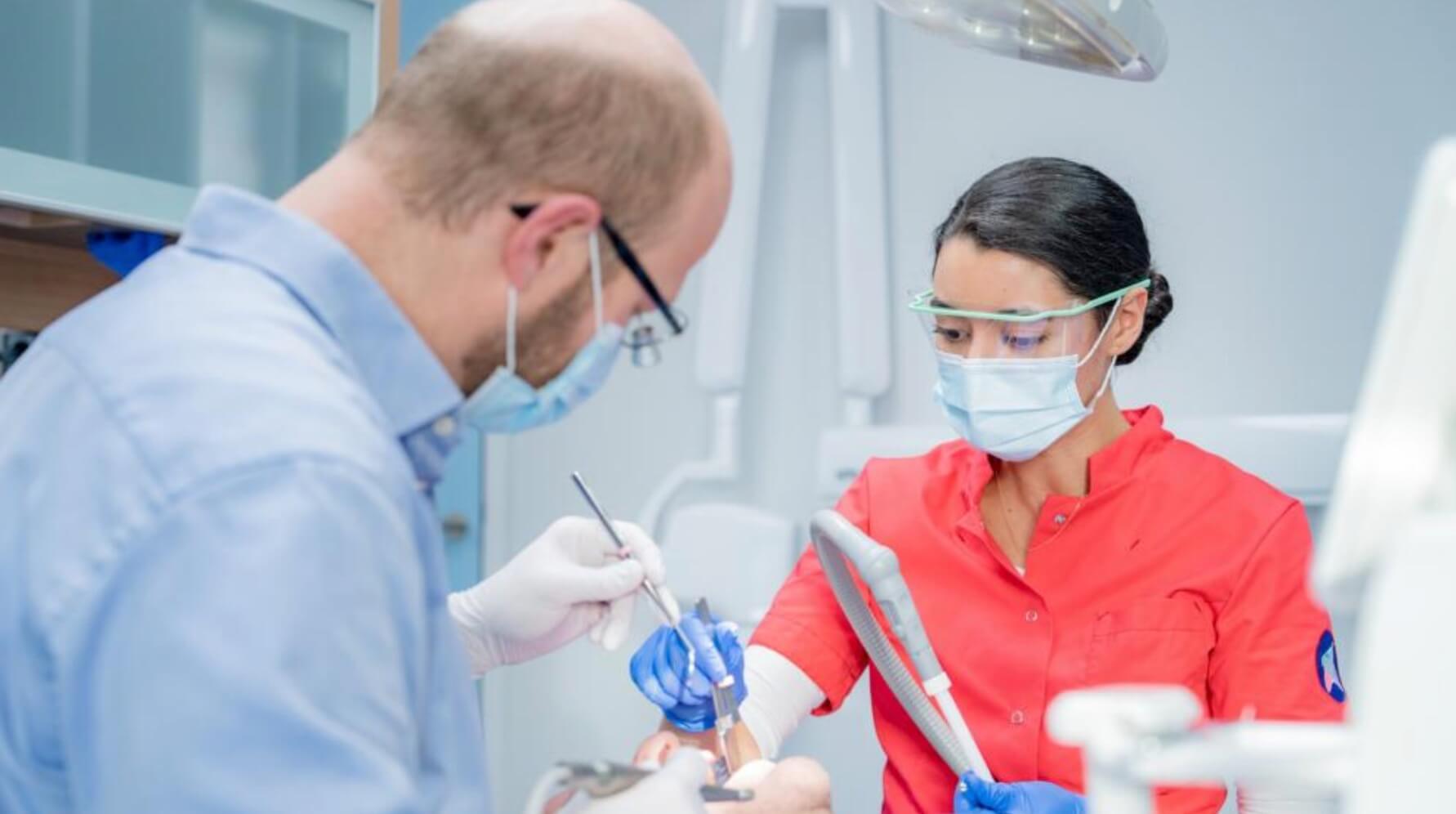 Laserbehandelingen in de tandheelkunde