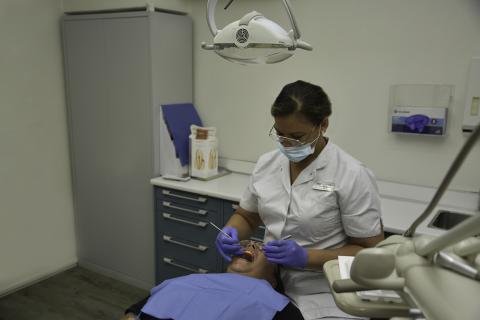 De verborgen kosten van dentofobie: Waarom de stoel niet de plek is om angst te behandelen